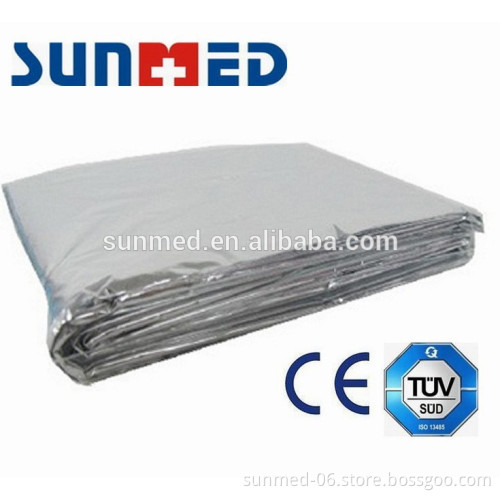 Emergency foil rescue blanket